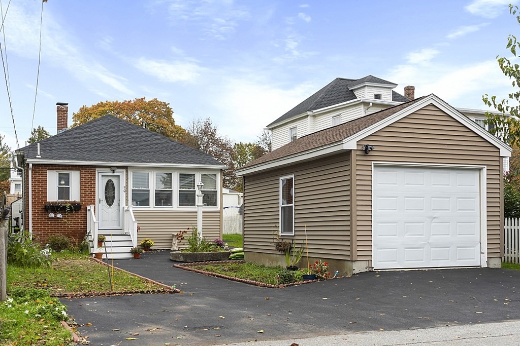 90 Bay State Road Methuen, MA 01844 - Photo 1 of 26 Gallery Image 1