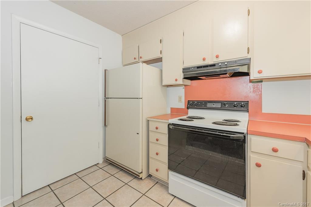 6413 Piney Path Road Charlotte, NC 28212 - Photo 13 of 24