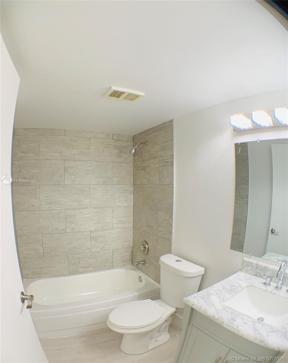 8801 Wiles Road Coral Springs, FL 33067 - Photo 18 of 34