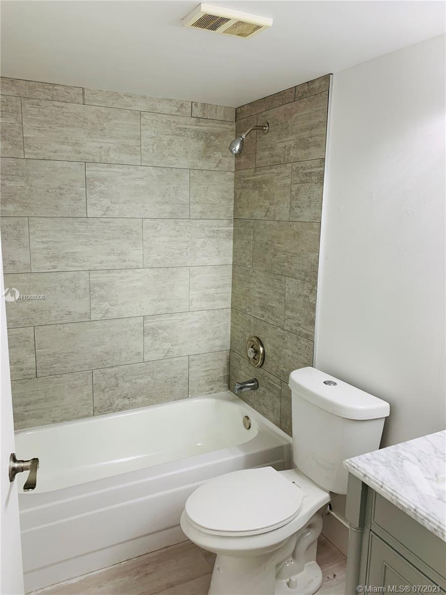 8801 Wiles Road Coral Springs, FL 33067 - Photo 19 of 34