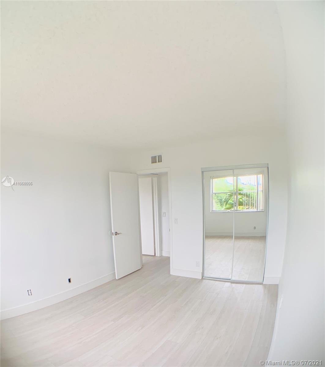 8801 Wiles Road Coral Springs, FL 33067 - Photo 24 of 34