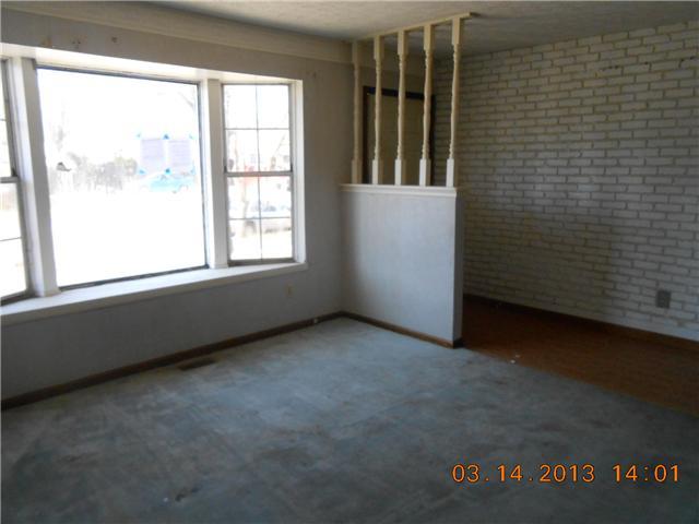 4820 Heaton Road Columbus, OH 43229 - Photo 3 of 12 Gallery Image 3