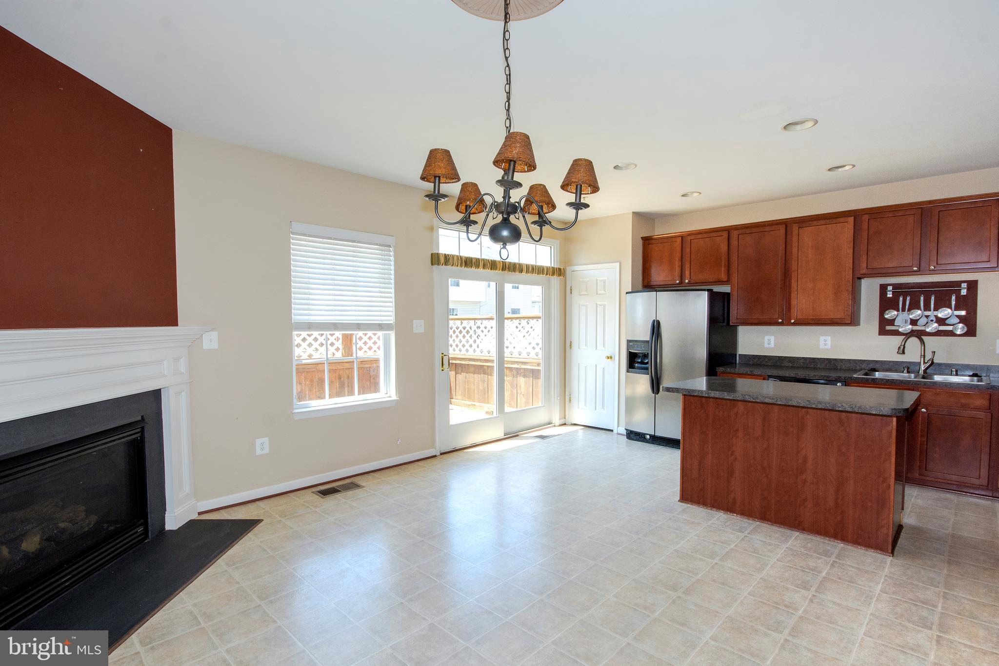 880 Lowe Road Baltimore, MD 21220 - Photo 7 of 34