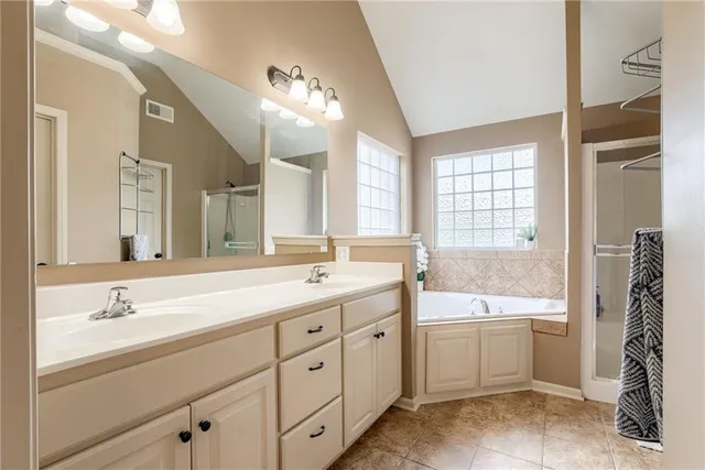 $399,000 | 20918 Larkspur Drive, Peculiar, MO 64078