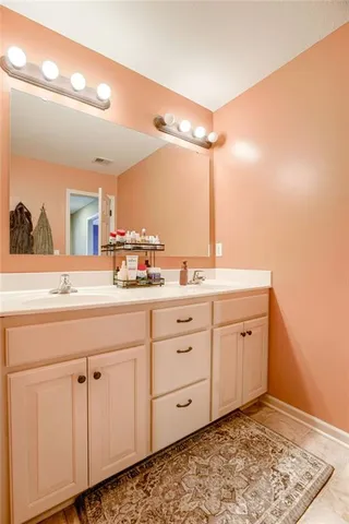 $399,000 | 20918 Larkspur Drive, Peculiar, MO 64078