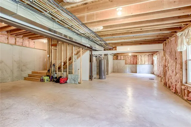 $399,000 | 20918 Larkspur Drive, Peculiar, MO 64078