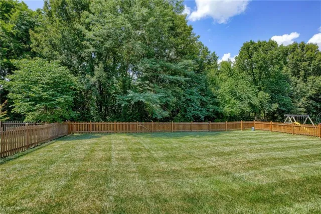 $399,000 | 20918 Larkspur Drive, Peculiar, MO 64078