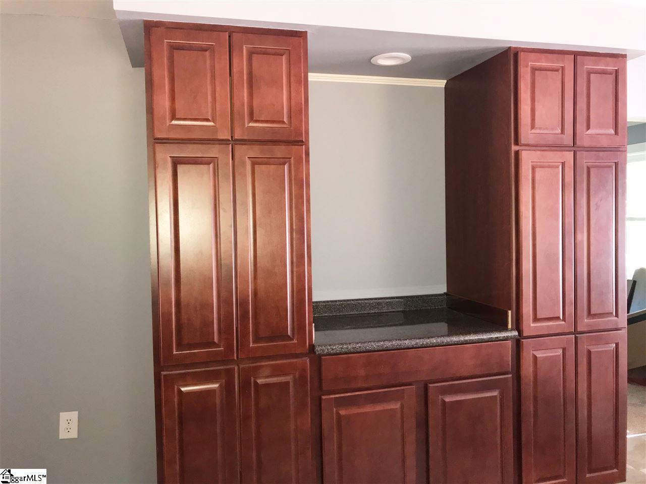 1150 Inman Road Wellford, SC 29385 - Photo 2 of 11 Gallery Image 2