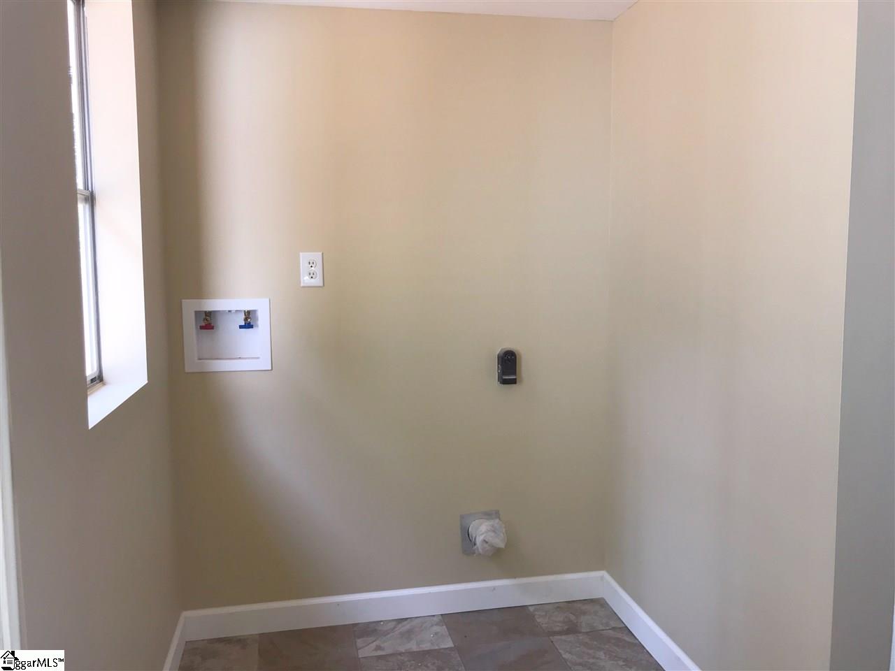 1150 Inman Road Wellford, SC 29385 - Photo 7 of 11 Gallery Image 7