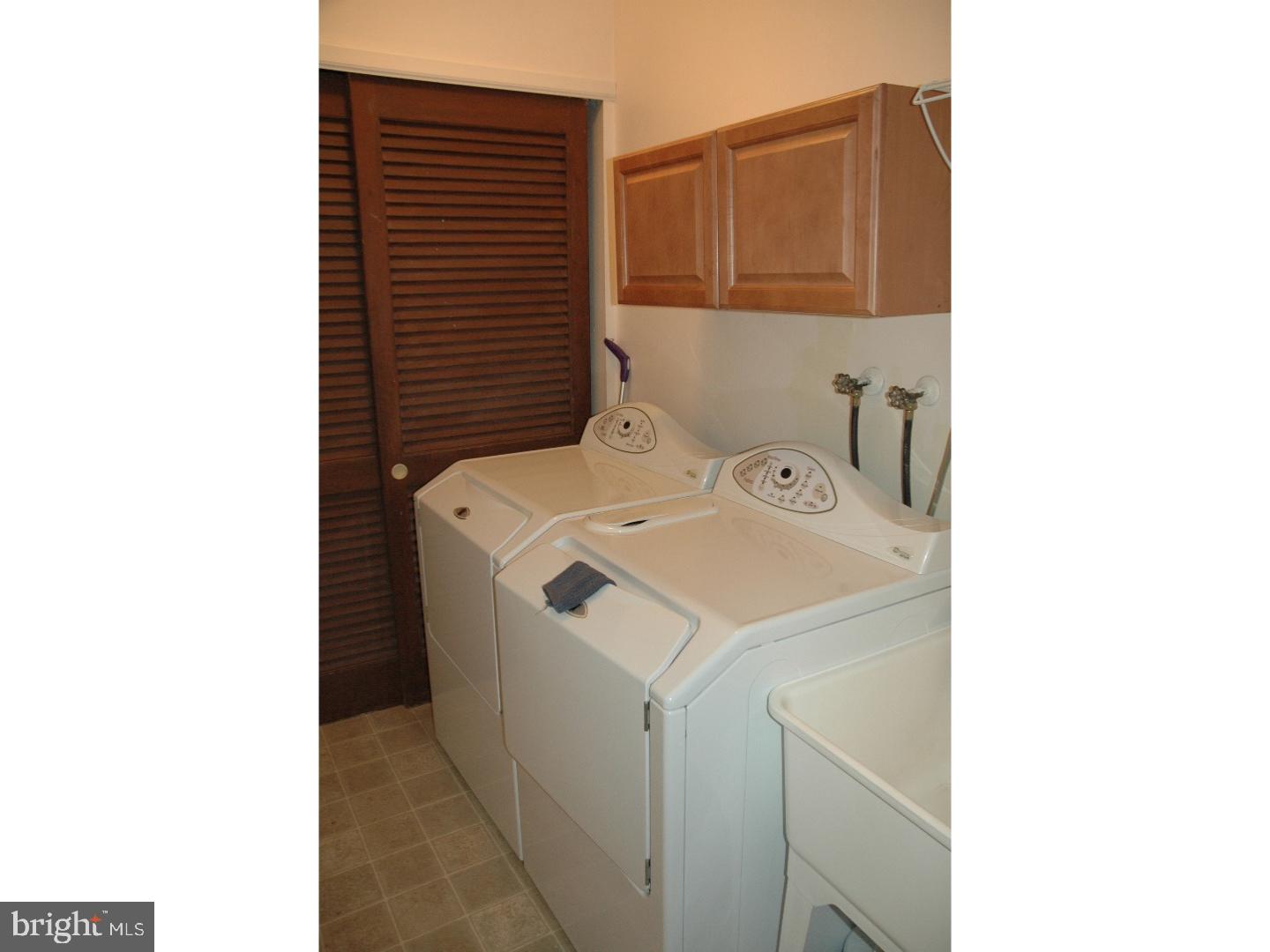 1611 Rivers Edge Drive Delanco, NJ 08075 - Photo 16 of 22 Laundry Room