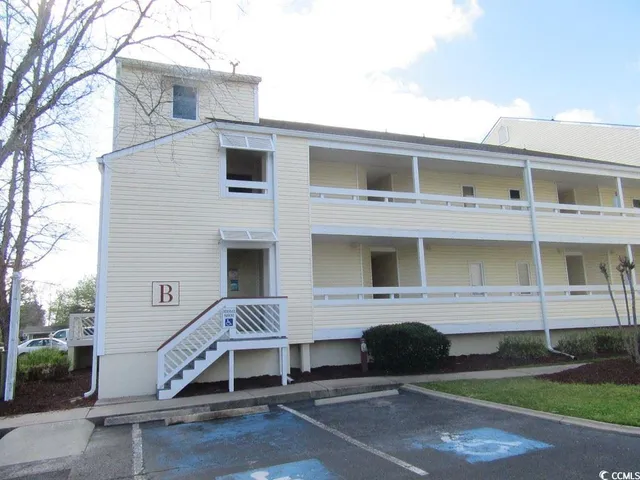 $1,200 | 1100 Possum Trot Road, Unit B202, North Myrtle Beach, SC 29582