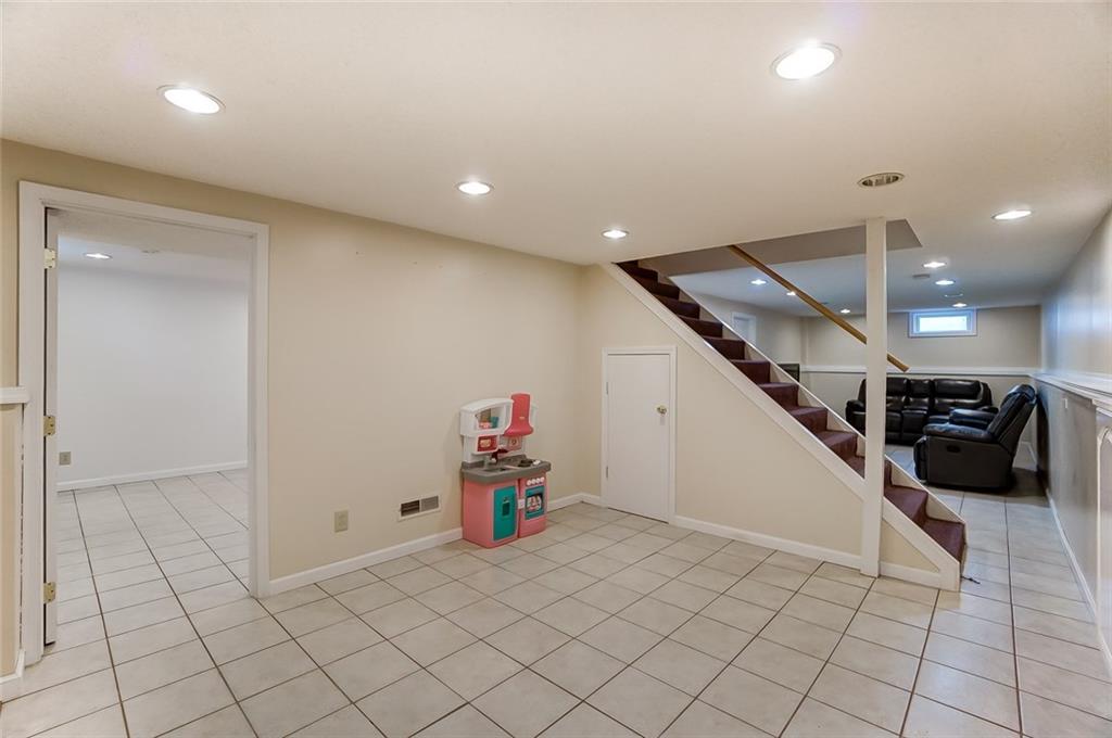 4550 West Ridgewood Road Springfield, OH 45503 - Photo 24 of 31