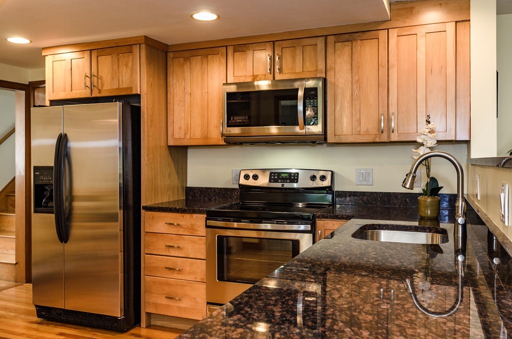 6 Allen Street Lexington, MA 02421 - Photo 12 of 30 Gallery Image 12