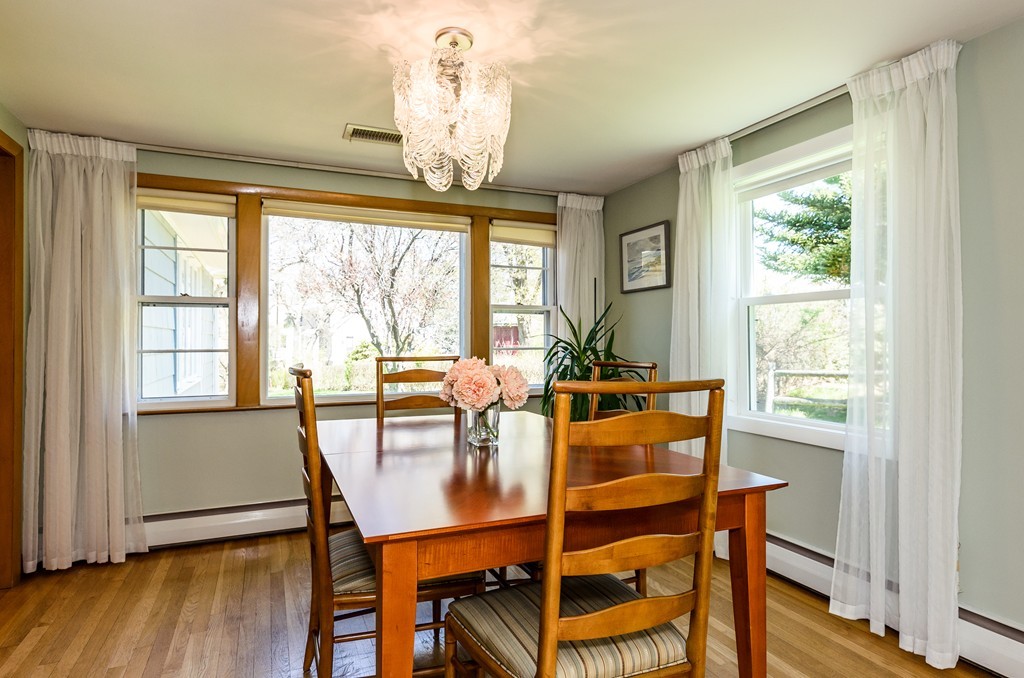 6 Allen Street Lexington, MA 02421 - Photo 7 of 30 Gallery Image 7