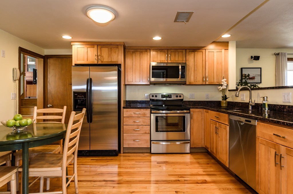 6 Allen Street Lexington, MA 02421 - Photo 10 of 30 Gallery Image 10