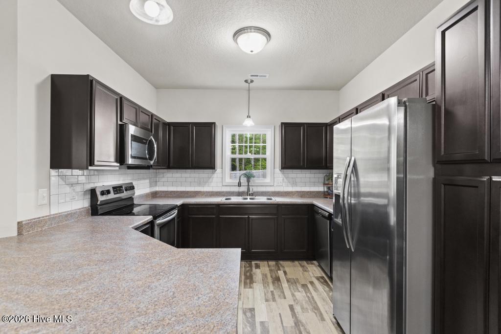 621 Winfall Drive Holly Ridge, NC 28445 - Photo 12 of 33 425A5291