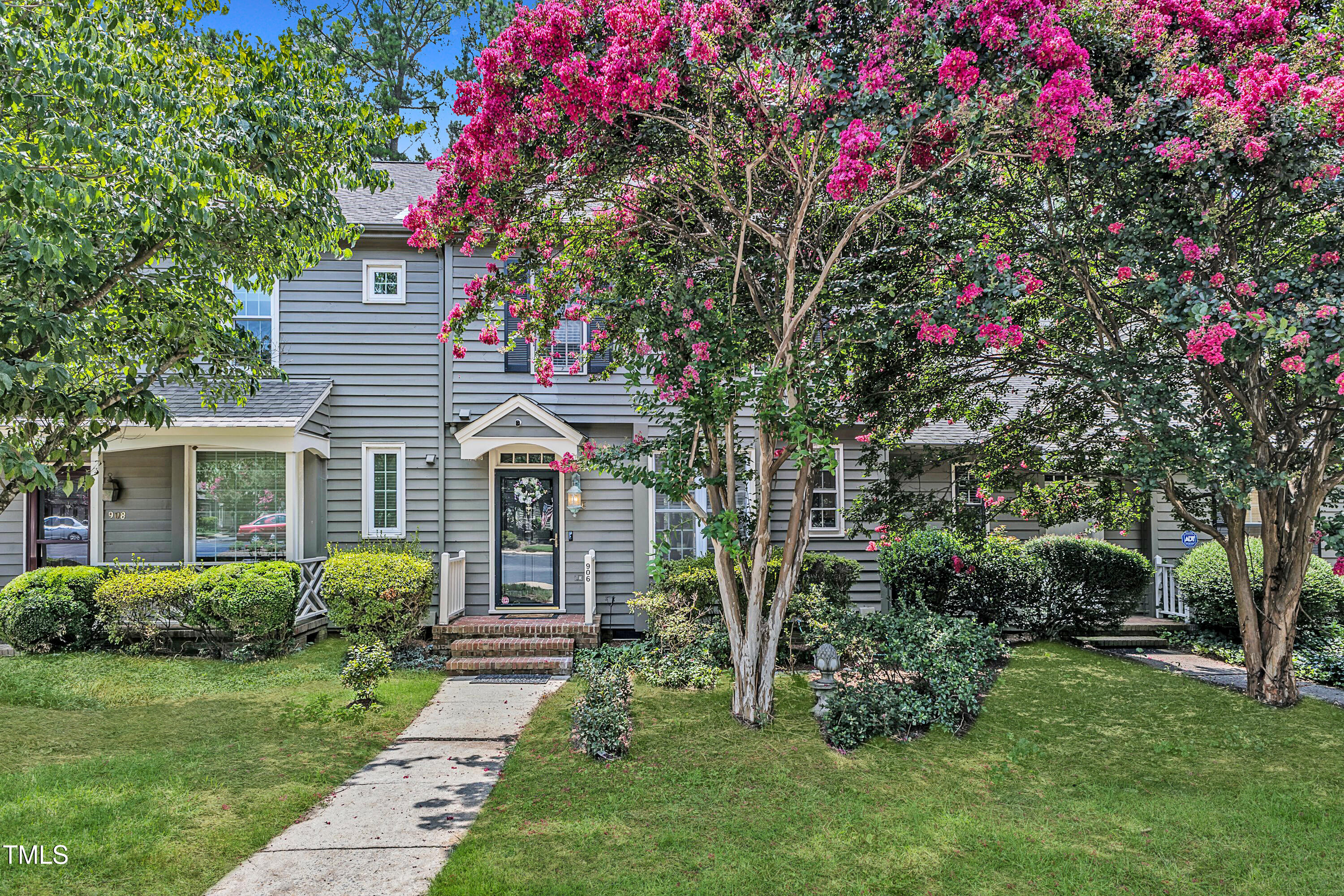 906 Albany Court Raleigh, NC 27615 - Photo 1 of 4