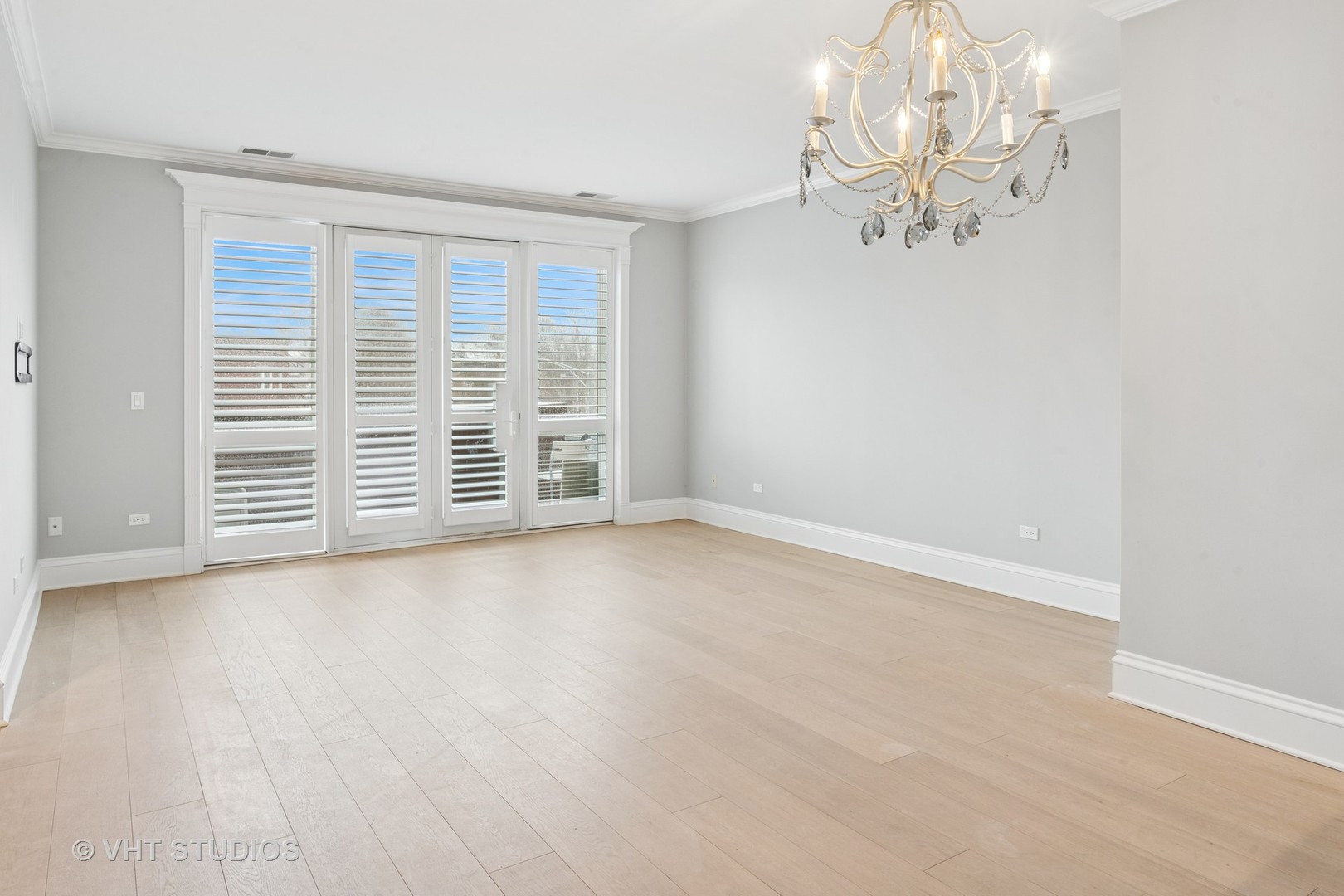 7754 North Sheridan Road, Unit 3 Chicago, IL 60626 - Photo 5 of 28 Gallery Image 5