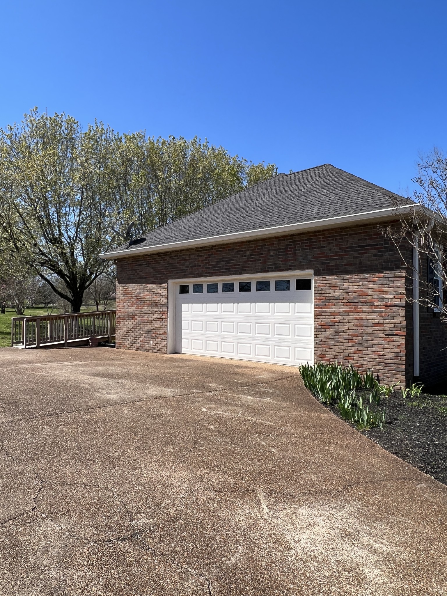 421 Ranch Road Portland, TN 37148 - Photo 31 of 38 a front view of a house with a yard and garage