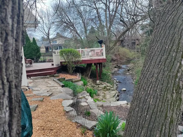$425,000 | 12130 South Nagle Avenue, Palos Heights, IL 60463