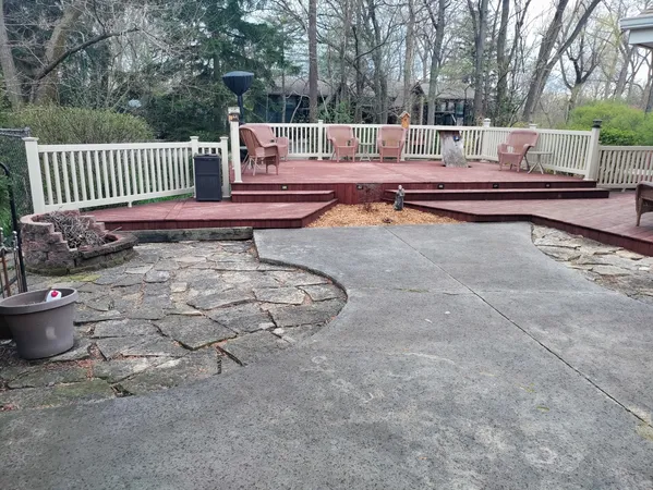 $425,000 | 12130 South Nagle Avenue, Palos Heights, IL 60463