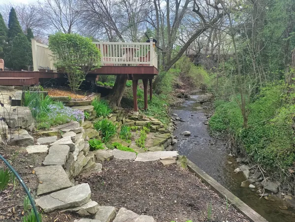 $425,000 | 12130 South Nagle Avenue, Palos Heights, IL 60463