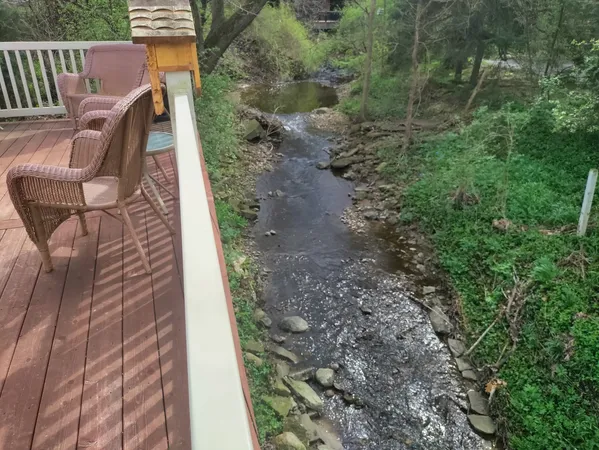 $425,000 | 12130 South Nagle Avenue, Palos Heights, IL 60463