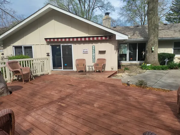 $425,000 | 12130 South Nagle Avenue, Palos Heights, IL 60463