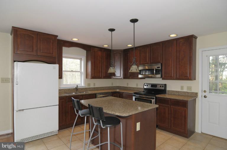 14315 Peddicord Road Mount Airy, MD 21771 - Photo 20 of 25 Kitchen
