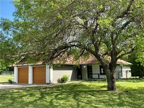 $1,695 | 1715 Shadowview Drive, Unit B, Austin, TX 78758