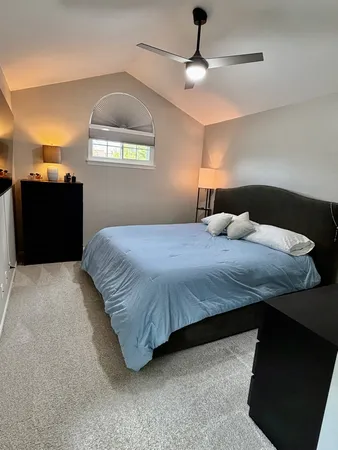 $2,600 | 1353 Ridgefield Circle, Unit 1353, Carol Stream, IL 60188