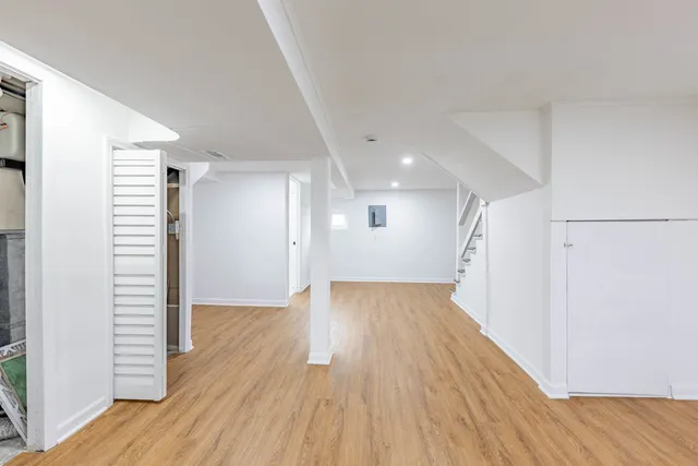 $377,400 | 5631 West 64th Place, Chicago, IL 60638