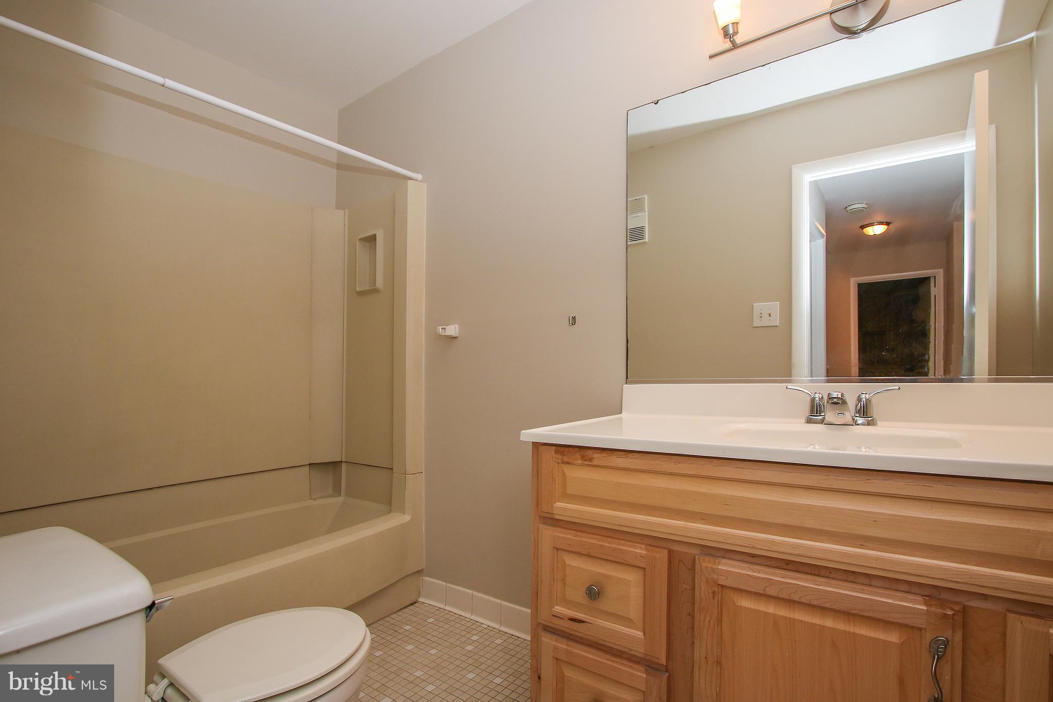 2033 Wethersfield Court Reston, VA 20191 - Photo 25 of 30 Lower Level Full Bath