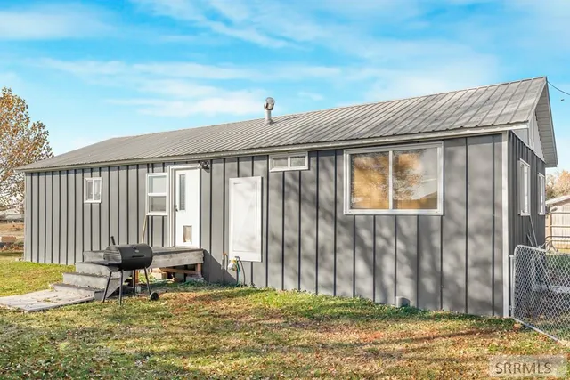 $1,400,000 | 451 Highway 39, Blackfoot, ID 83221