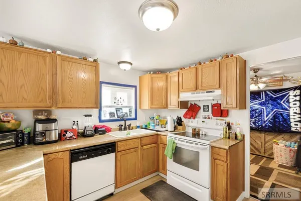 $1,275,000 | 451 Highway 39, Blackfoot, ID 83221