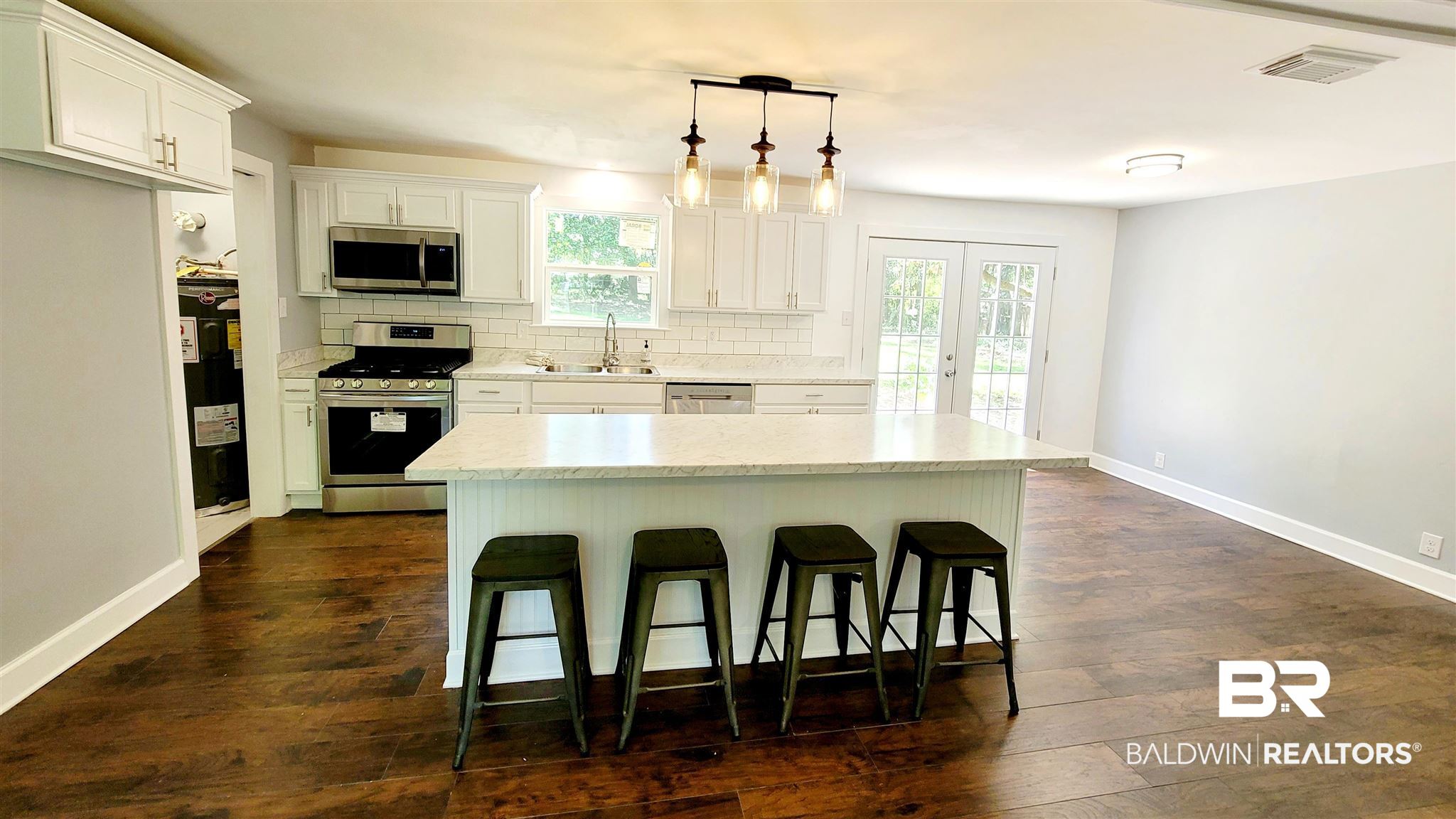 3181 Brackett Drive, Unit 20 Mobile, AL 36618 - Photo 2 of 16