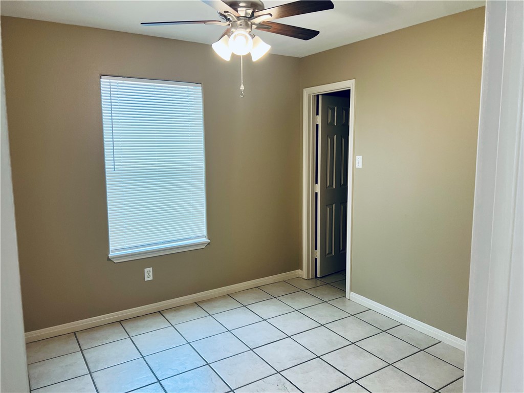 15634 Cruiser Street, Unit A Corpus Christi, TX 78418 - Photo 6 of 24