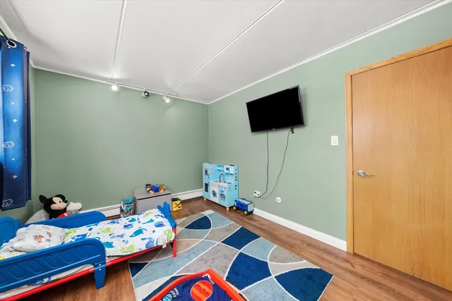 $209,900 | 7932 West 93rd Street, Unit 2A, Hickory Hills, IL 60457