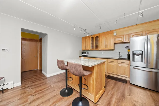 $209,900 | 7932 West 93rd Street, Unit 2A, Hickory Hills, IL 60457