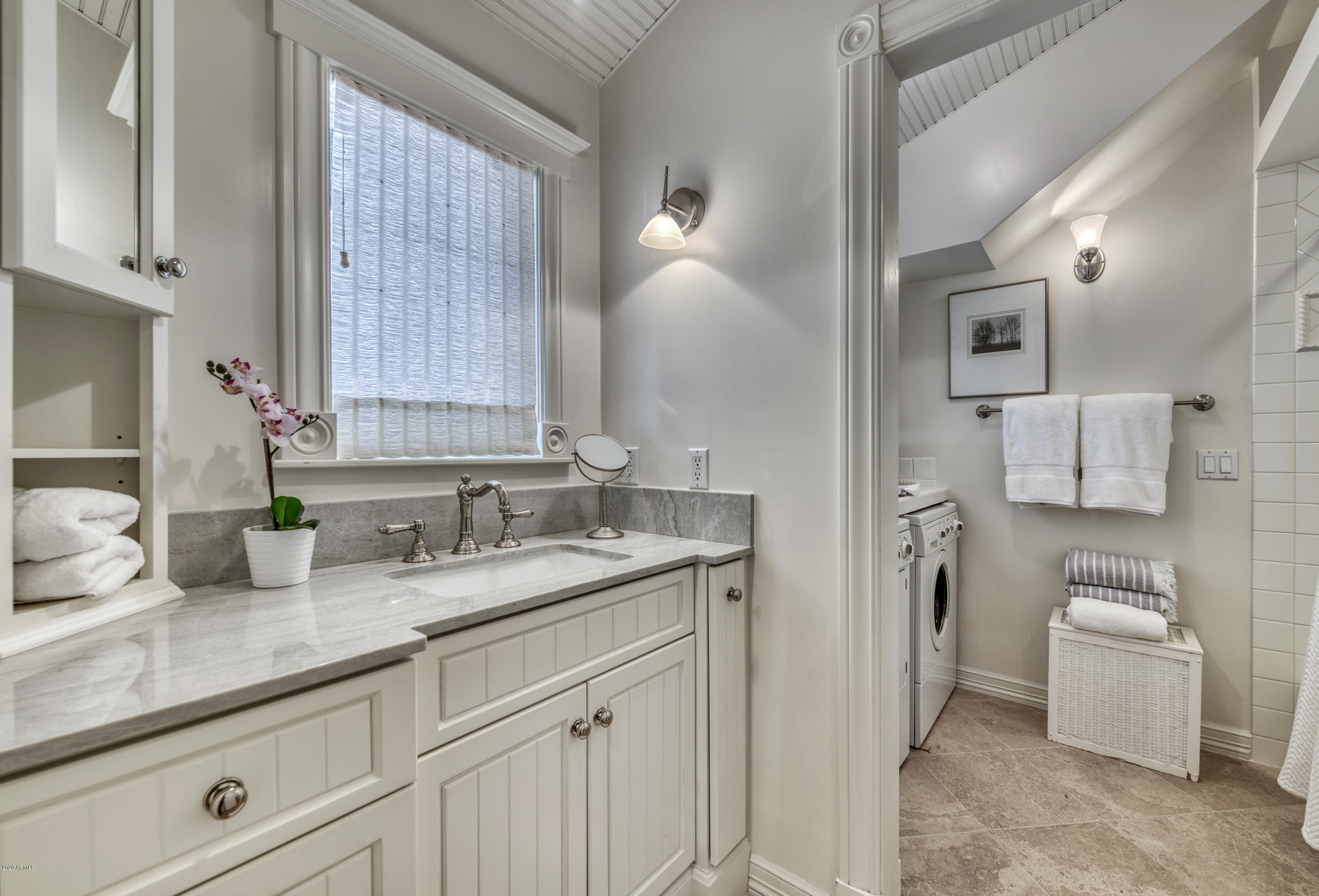 4971 East Palomino Road Phoenix, AZ 85018 - Photo 65 of 82 Guest House Bathroom