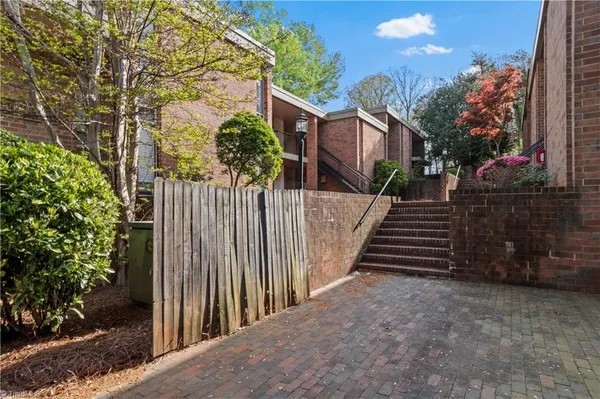 $117,900 | 1739 South Hawthorne Road, Winston-Salem, NC 27103