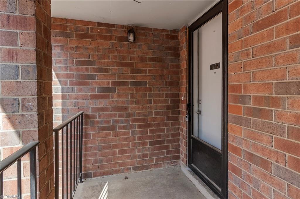 1739 South Hawthorne Road Winston-Salem, NC 27103 - Photo 3 of 17