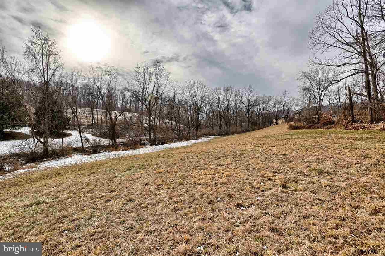 1184 Heindel Road York, PA 17408 - Photo 15 of 33 Gallery Image 15