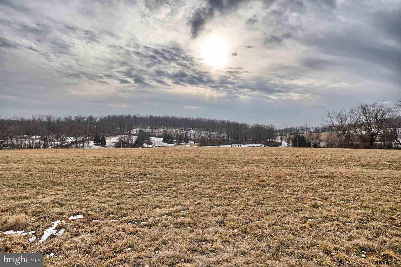 1184 Heindel Road York, PA 17408 - Photo 17 of 33 Gallery Image 17