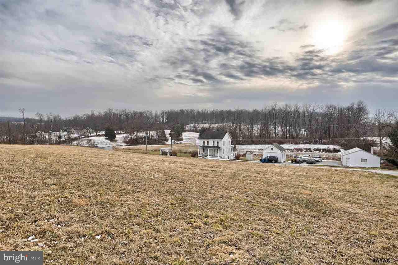 1184 Heindel Road York, PA 17408 - Photo 19 of 33 Gallery Image 19