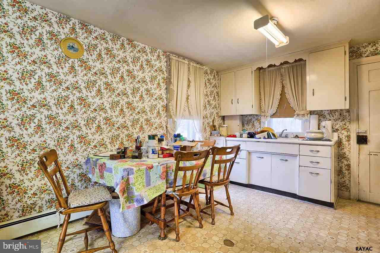 1184 Heindel Road York, PA 17408 - Photo 21 of 33 Gallery Image 21