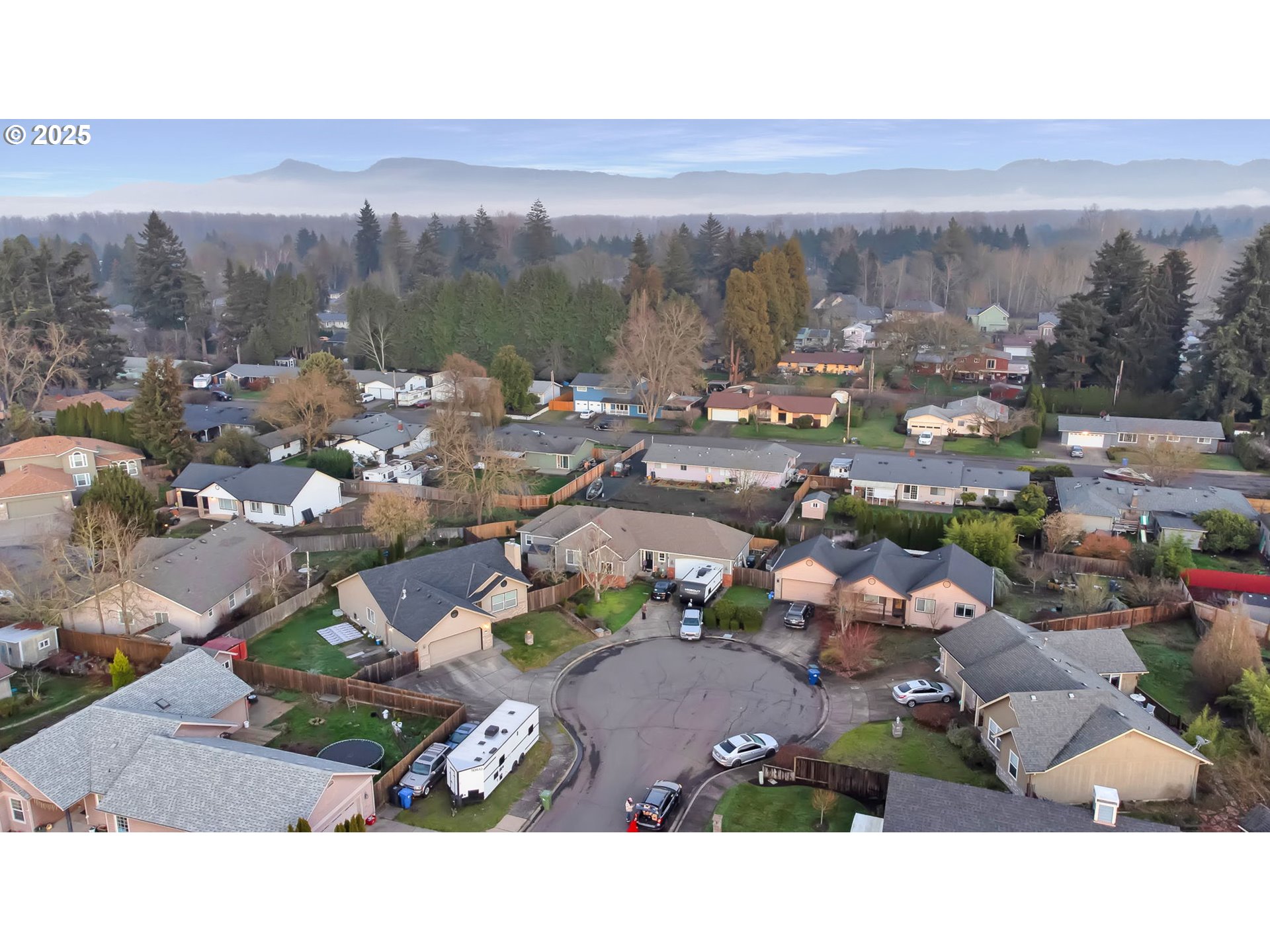 4677 Calumet Way Eugene, OR 97404 - Photo 7 of 47