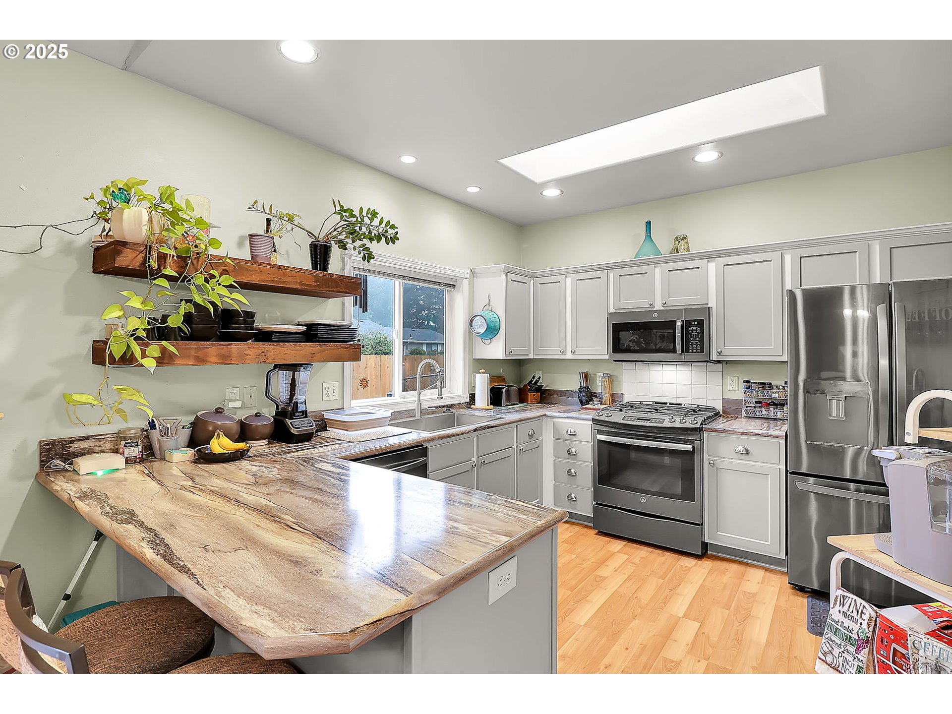 4677 Calumet Way Eugene, OR 97404 - Photo 10 of 47