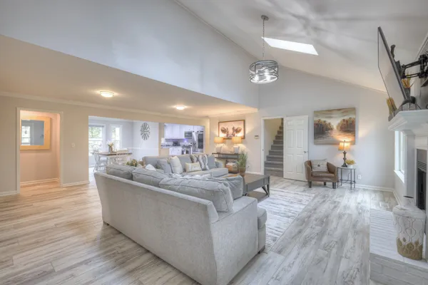 $3,200 | 204 Hogan Lane, Columbia, TN 38401