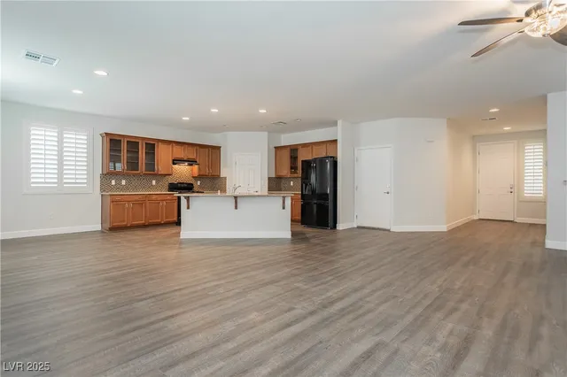 $2,800 | 971 Huntington Cove Parkway, Las Vegas, NV 89178